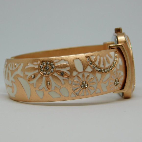 Accutime WAC4395KL Cuff Band Quartz Analog Women's Watch Sz. 6 1/2" New Battery - Picture 4 of 10